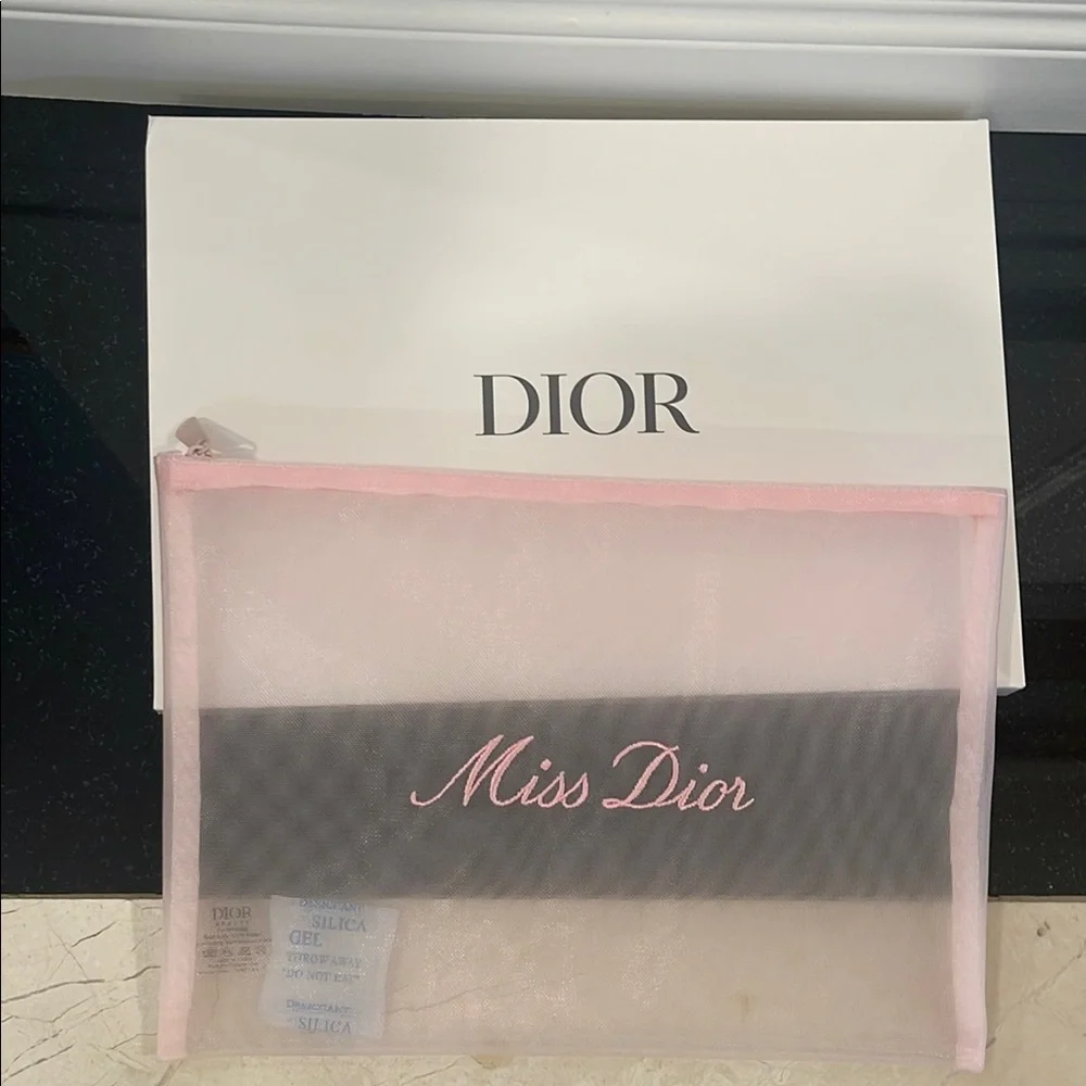 Dior Miss Dior Perfume and cosmetics bag Set with Necklace
